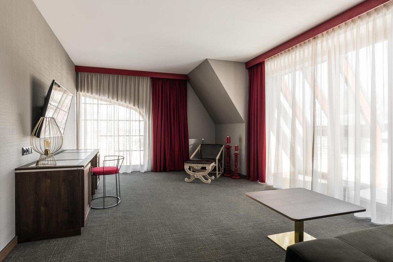 Nosalowy Park Hotel & Spa Zakopane Esterno foto A room at the hotel
